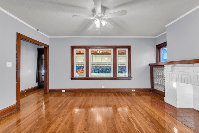 Building Photo - 2101 Elbur Ave