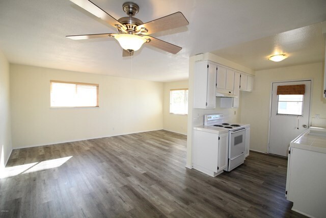 Foto del edificio - 1189 Carlsbad Pl