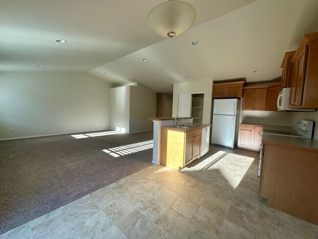 Foto del edificio - $300 discount for first month rent