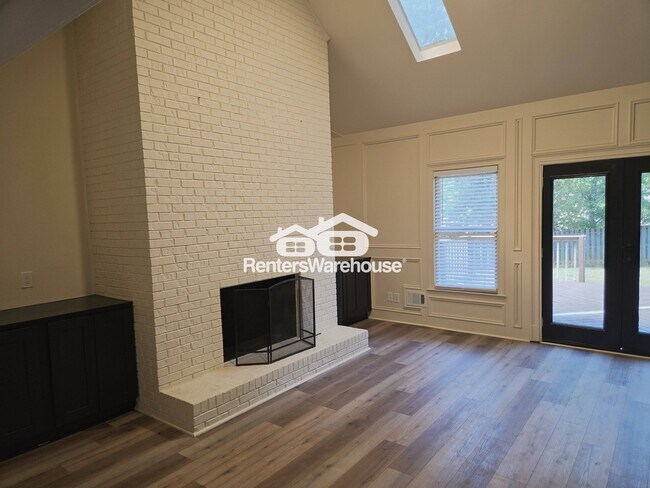 Foto del edificio - 300 Saddle Creek Ln