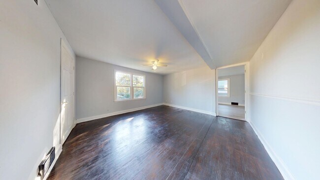 Foto del edificio - 353 Sturges Ave