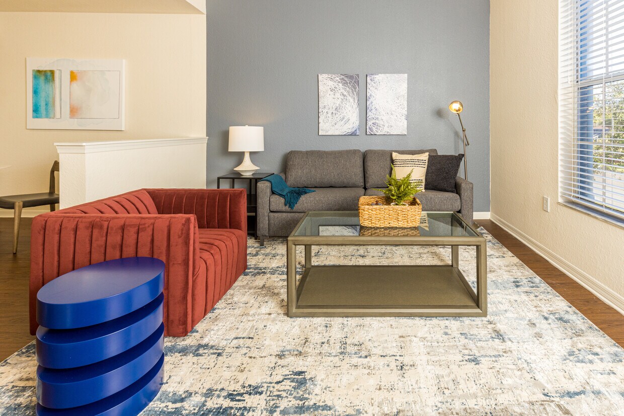 Foto principal - 9902 Brompton Dr