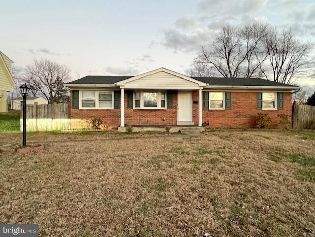Foto del edificio - 13317 Hillendale Dr