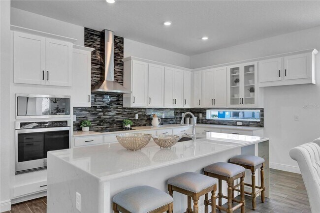 Foto del edificio - 13640 McMillan Dr