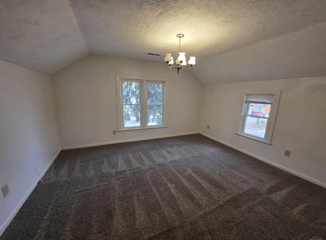 Building Photo - 3232 Court St