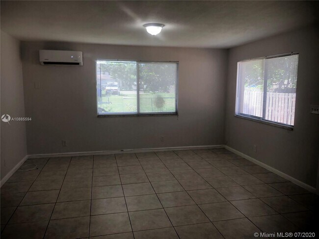 Foto del edificio - 5715 Taylor St