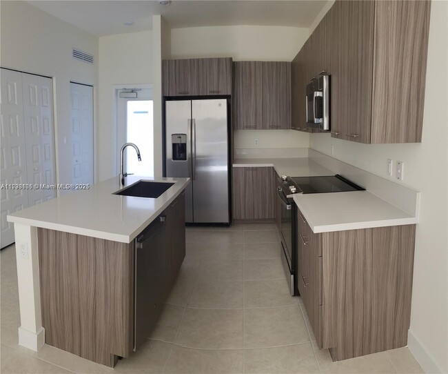Foto del edificio - 8363 NW 41st St