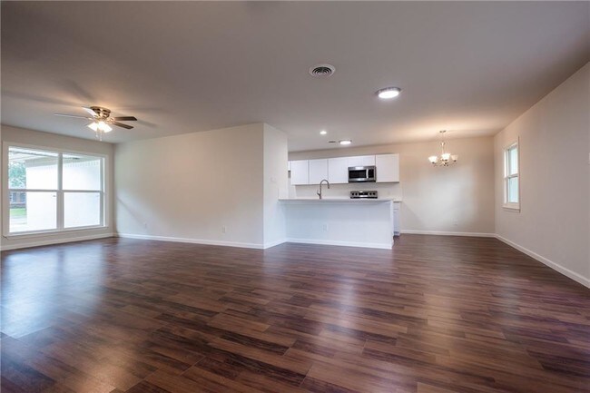 Building Photo - 1226 Dearborn Dr