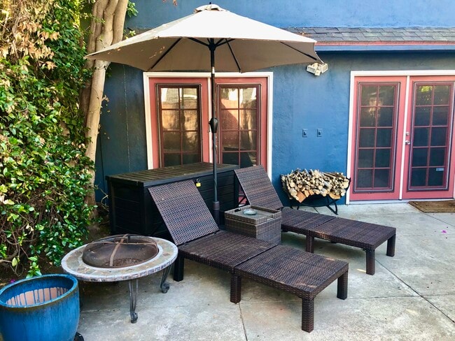 Patio y jardín privados - 7506 Hampton Ave