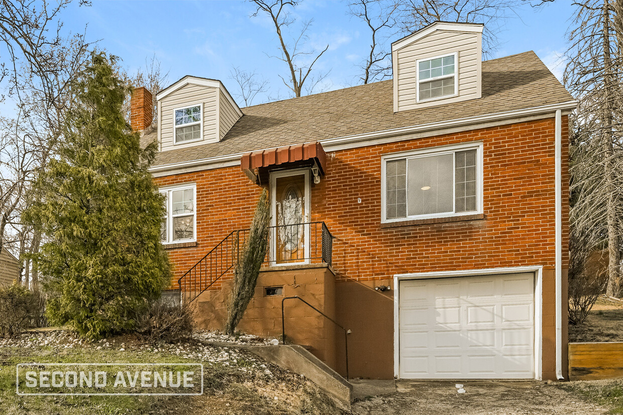 Foto principal - 12341 Maple Ln