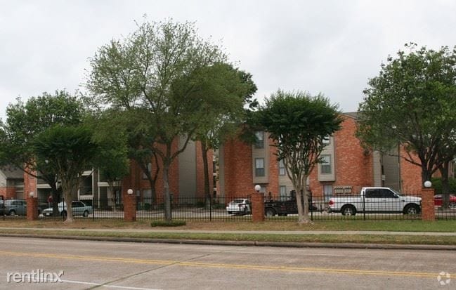 Foto del edificio - 13355 Northborough Dr