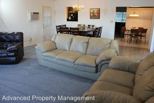 Foto del edificio - 3 br, 2 bath House - 21118 Country Club