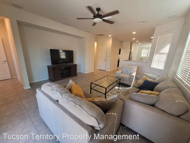 Foto del edificio - 3 br, 2 bath House - 8042 S. Dolphin Way