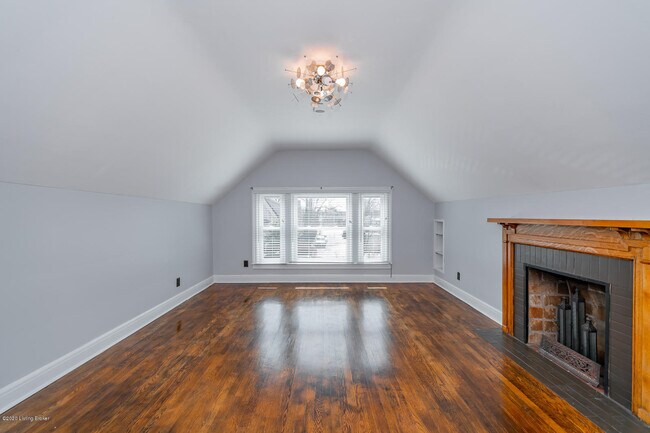 Foto del edificio - 2011 Woodbourne Ave