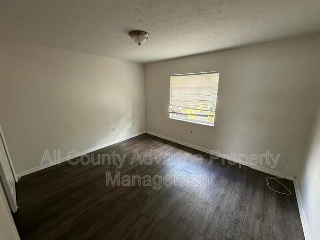 Foto del edificio - 4909 E Temple Heights Rd