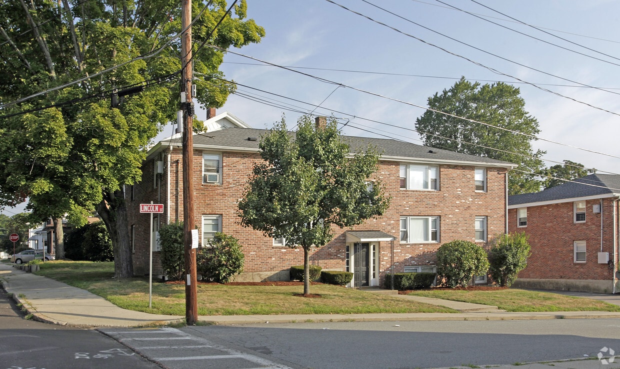 Building Photo - Lincoln Place