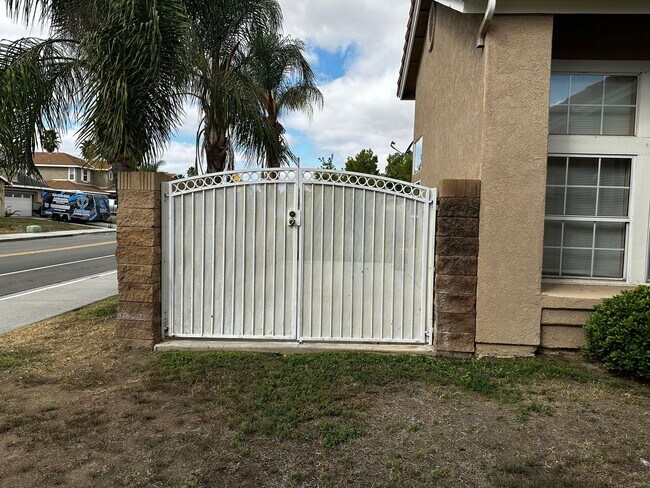 Foto del edificio - Beautiful Orangecrest Rental – Move-In Ready!