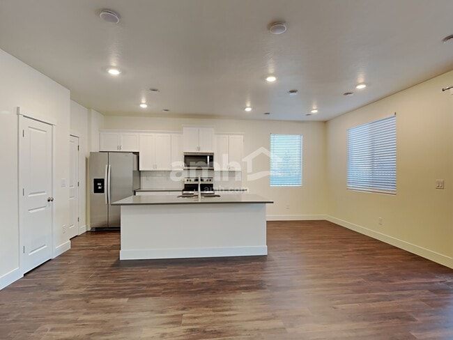 Building Photo - 4031 Bold Stripe Ave