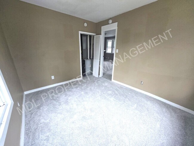 Foto del edificio - 1500 Birney St