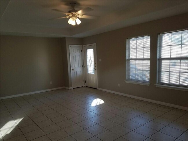 Building Photo - 13917 Windjammer Dr