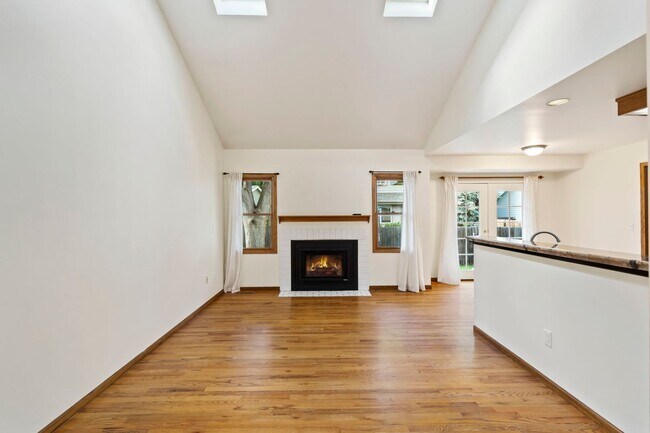 Foto del edificio - Spacious Home in a Great Location!