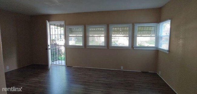 Building Photo - 2 br, 1 bath House - 4585 N 24th St