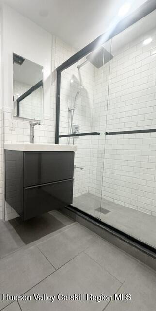 Building Photo - 473 Main St