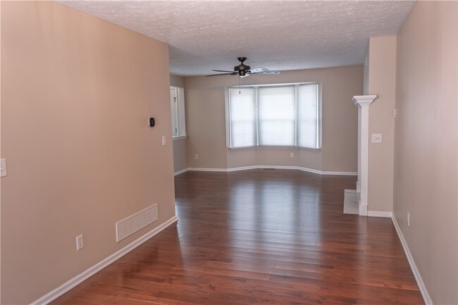 Building Photo - 217 Wycliff Dr