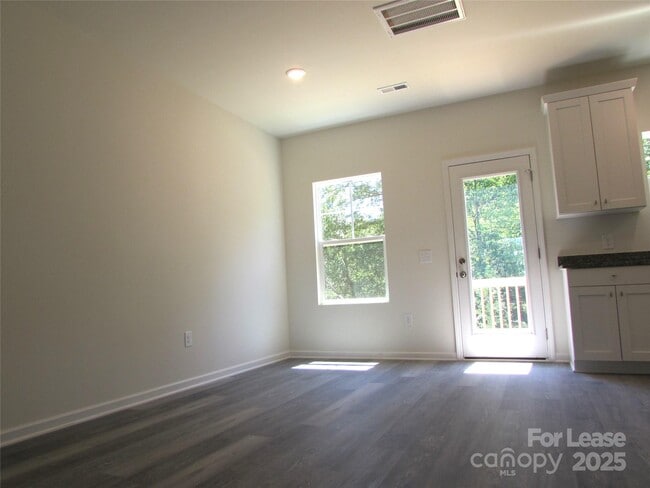 Foto del edificio - 133 Slate Dr