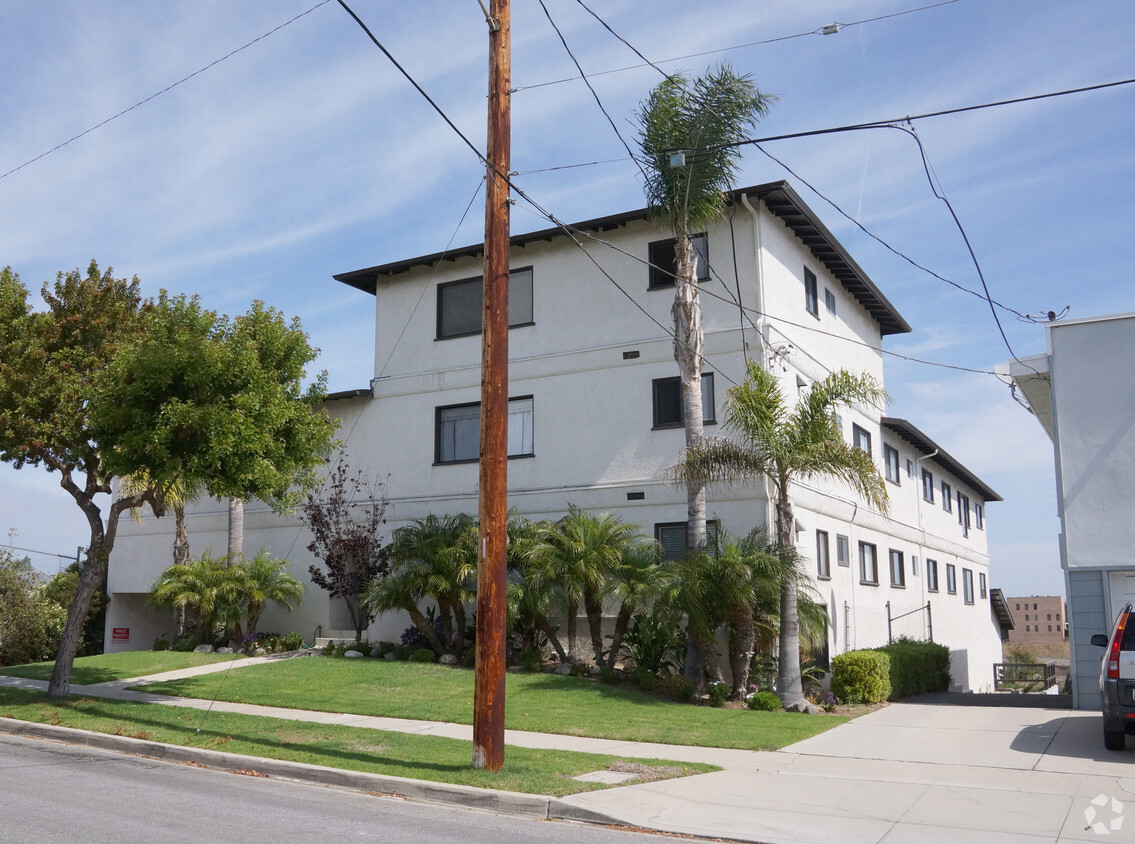 Primary Photo - 5401 Ruby St