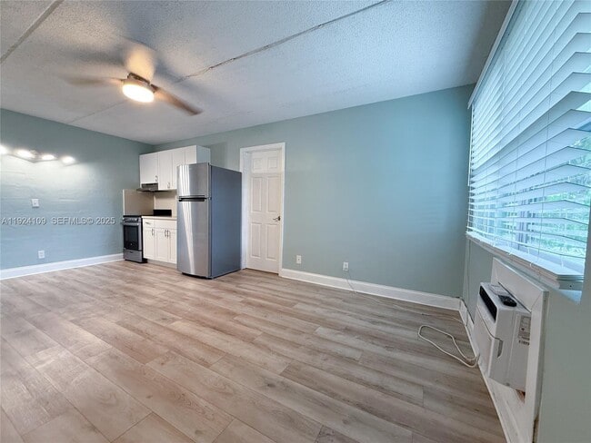 Foto del edificio - 3211 SW 44th St