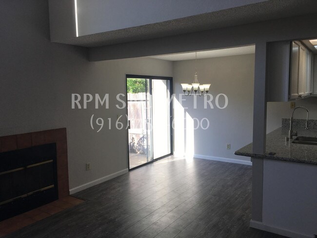 Building Photo - 1383 Hood Rd