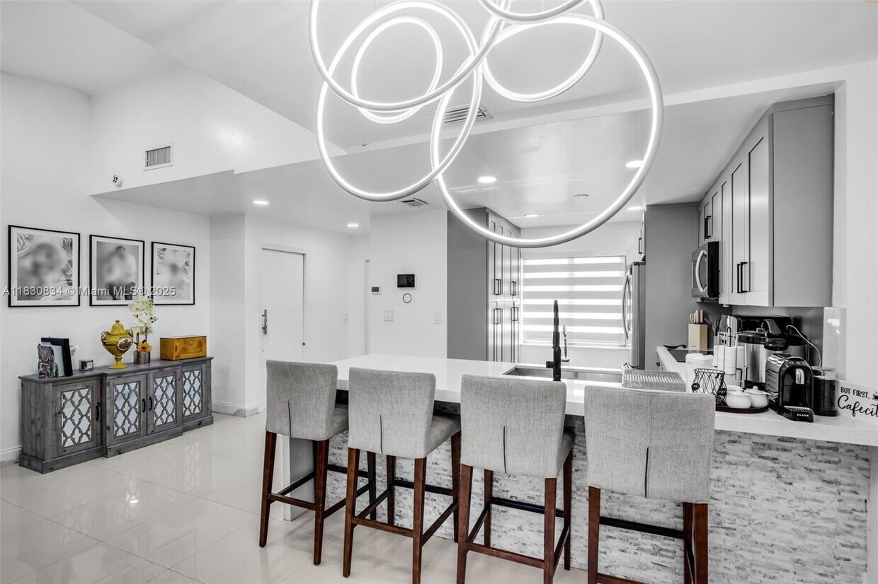 Foto principal - 6552 NW 172nd Ln