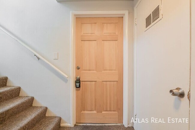 Foto del edificio - 3750 Owens St