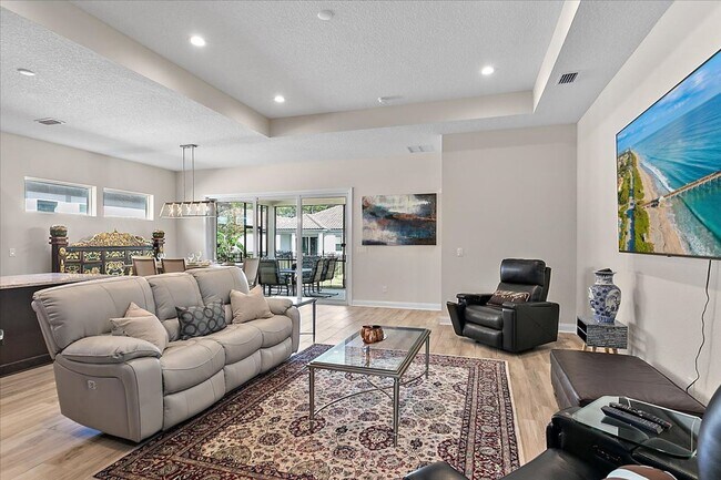 Building Photo - Charming 3/2 in highly desirable Tamaya!