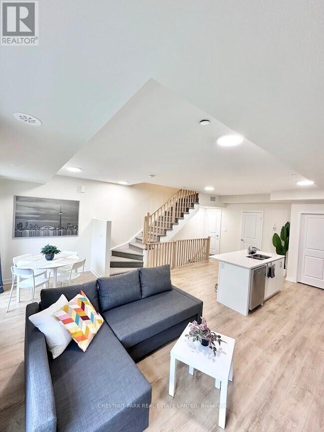 Building Photo - 755 Omega Drive