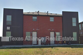 Building Photo - 3625 Valley Vista Dr