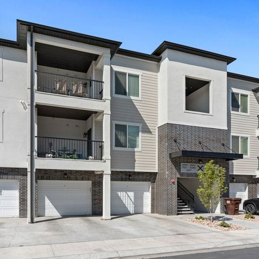 Building Photo - 687 N 380 W