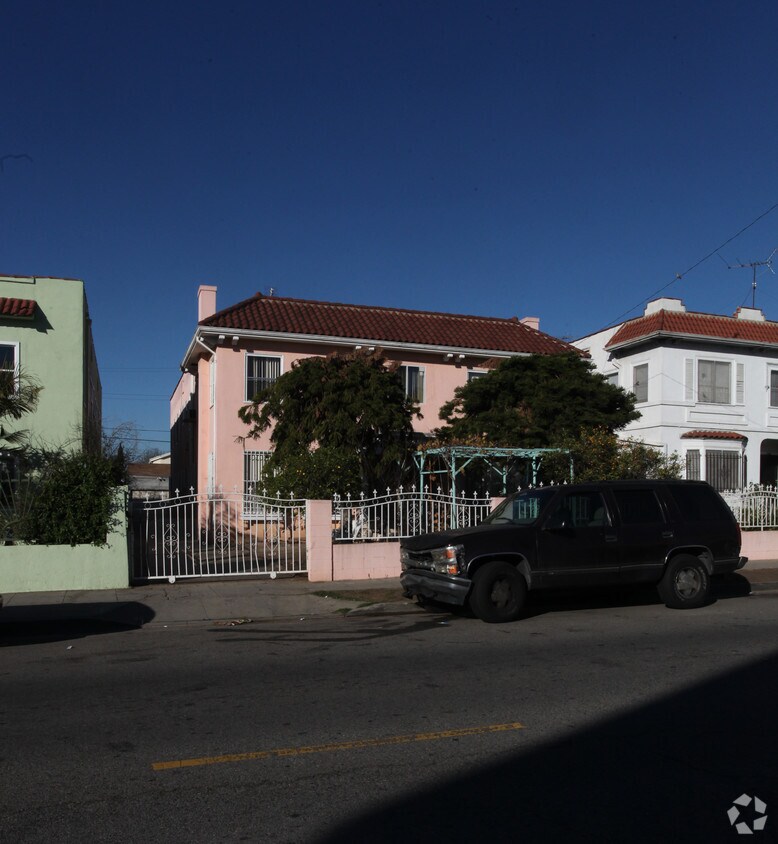 Foto principal - 1145 N Edgemont St