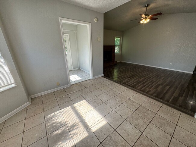 Foto del edificio - House for Rent in Killeen