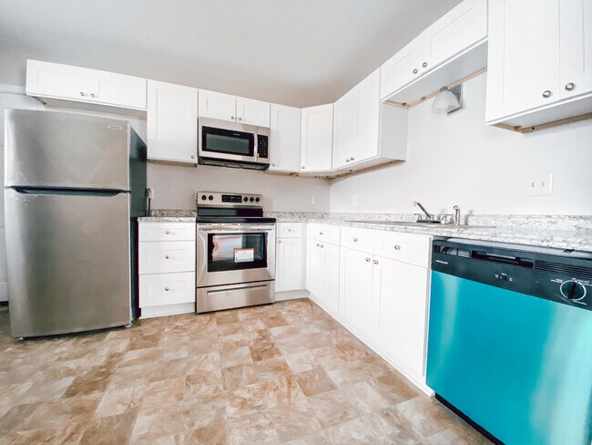 Foto del edificio - 3102 Gaitway Ct