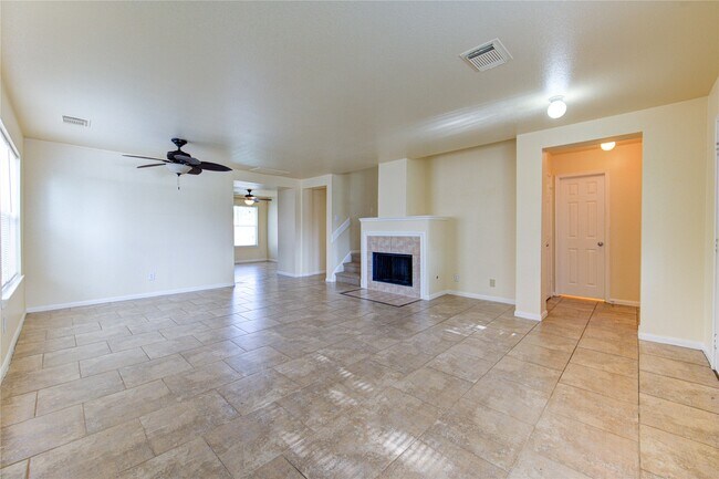 Foto del edificio - 6422 Mildenhall Ct