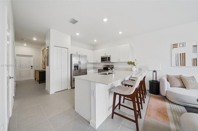 Building Photo - 33738 SW 194th Pl