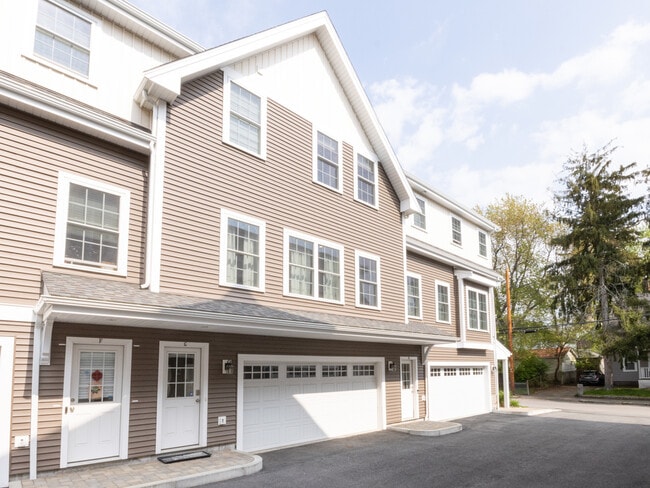Photo - 51 Garfield St Townhome