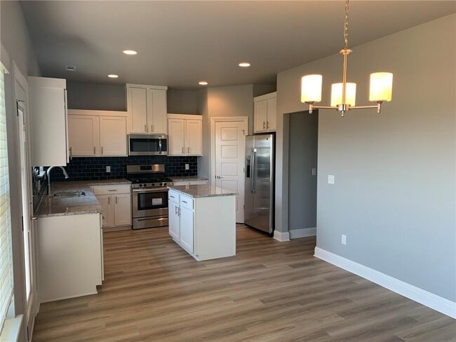 Building Photo - 5913 Gentle Winds Ave