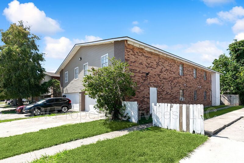 932 Monterey Ct W Unit A, Terrytown, LA 70056 Condo for Rent in