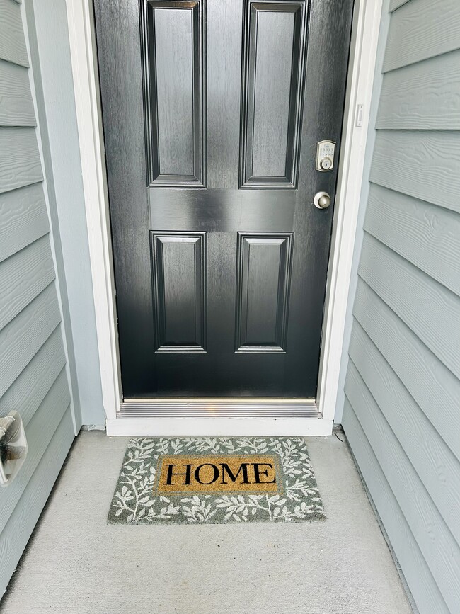 Building Photo - 373 Stoneybrook Dr