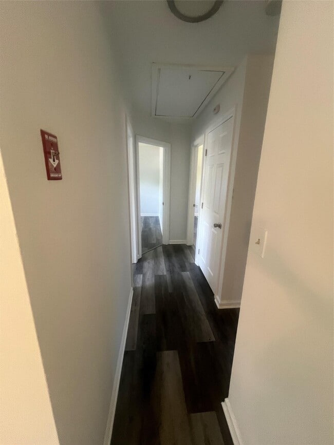Building Photo - 649 Scherger Ave