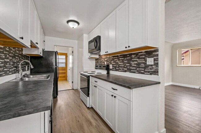 Foto del edificio - 347 N Washington Ave