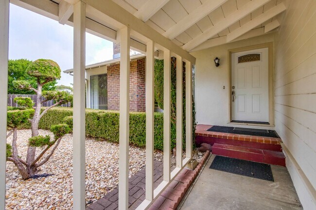 Building Photo - Awesome San Bruno Home!
